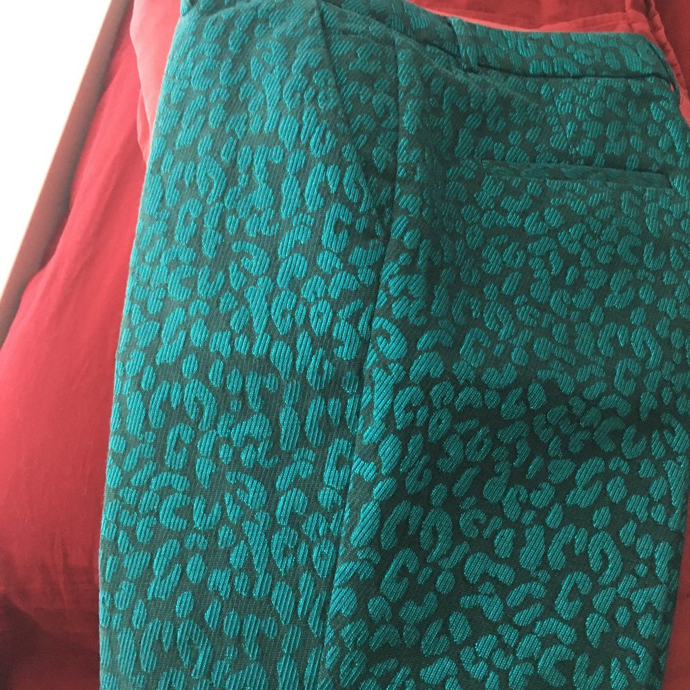 Beautiful green leopard print pants